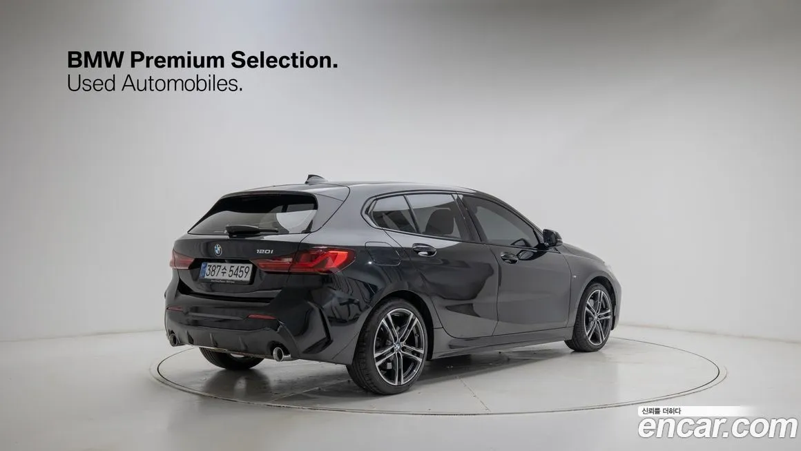BMW 1-Series 2023 из KR, фото 2