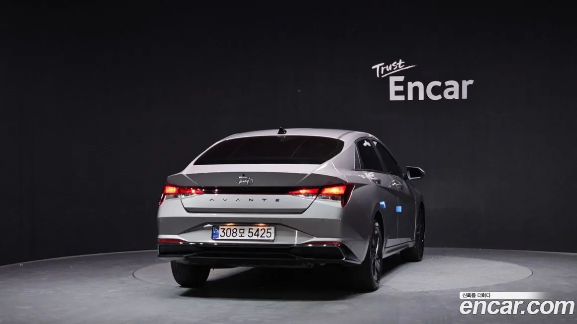 Hyundai AVANTE 2021 из KR, фото 3