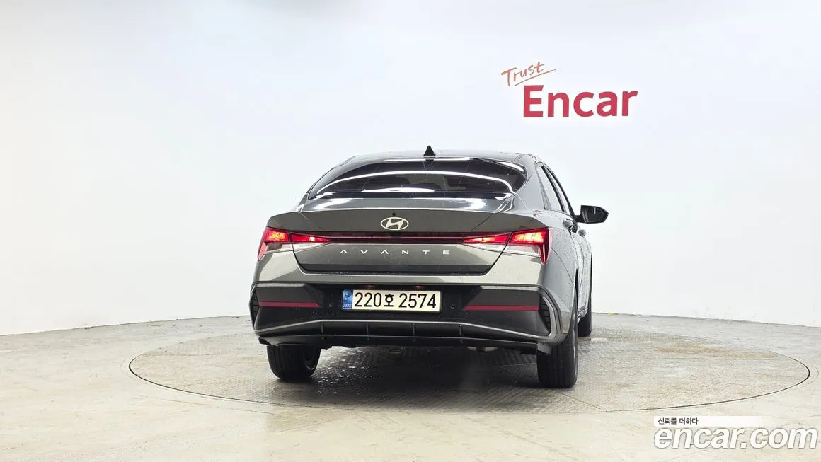 Hyundai AVANTE — фото 2