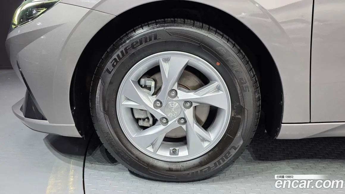 Hyundai AVANTE — фото 10