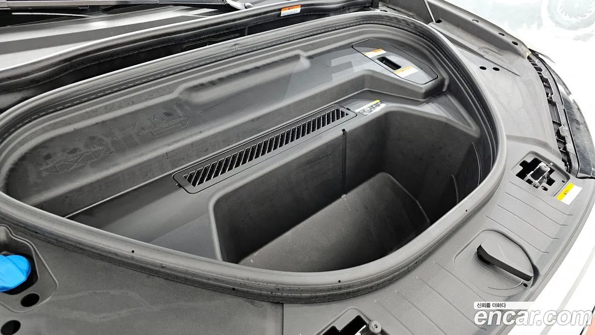 Audi Q6 e-tron 2025 из KR, фото 10