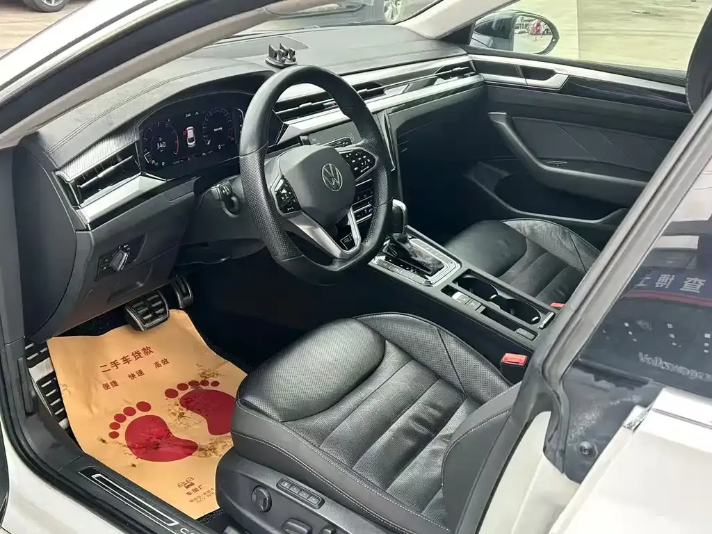 Volkswagen CC 2023 из CN, фото 7