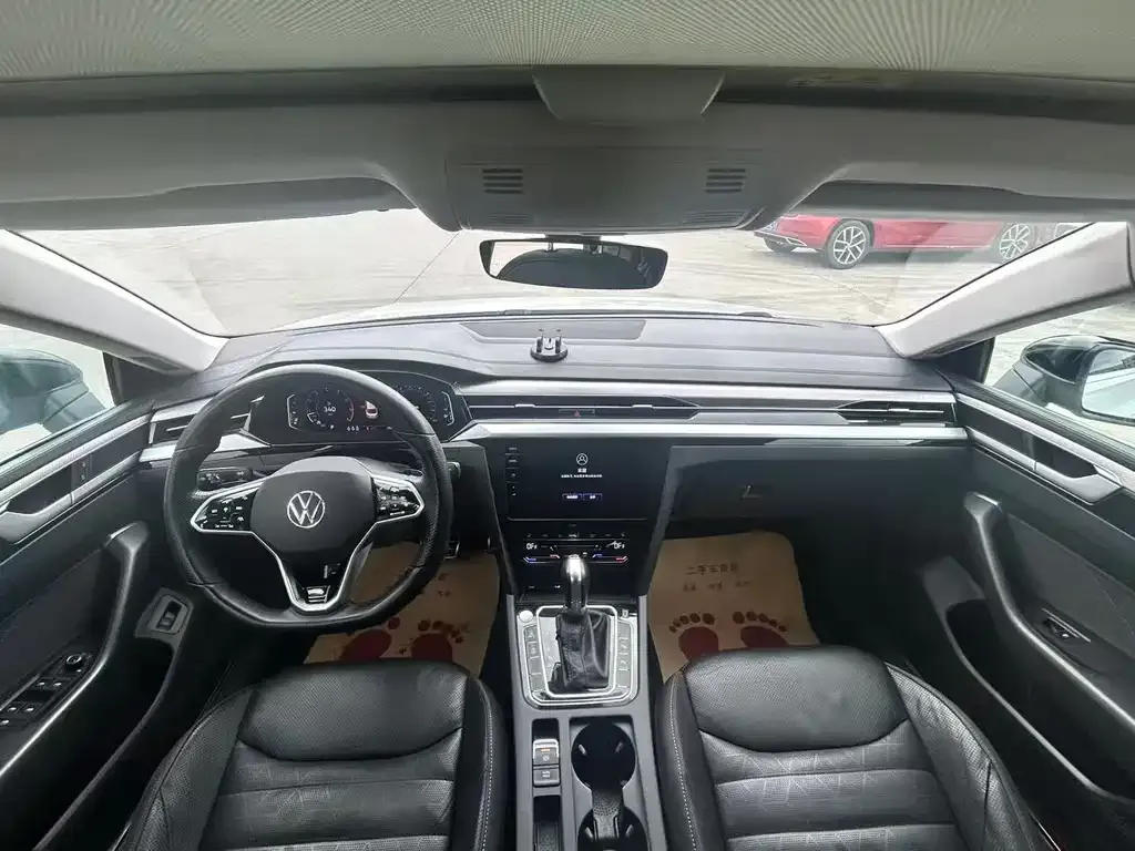 Volkswagen CC 2023 из CN, фото 2