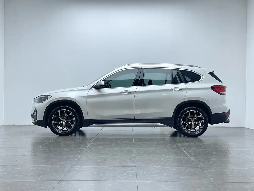 BMW X1 — фото 4