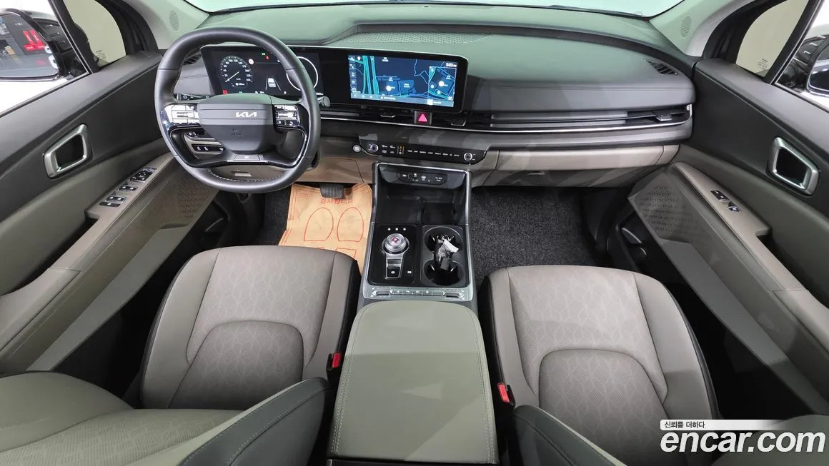 Kia Carnival — фото 10