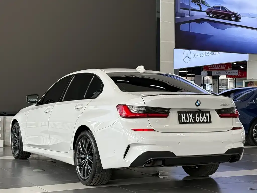 BMW 3 Series 2021 из CN, фото 6