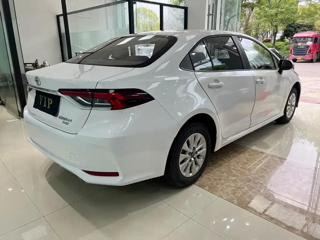Toyota Corolla 2024 из CN, фото 4