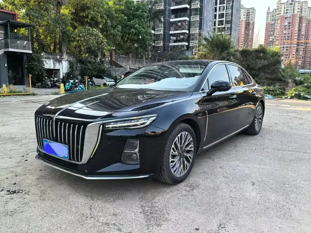 Hongqi H5 — фото 1