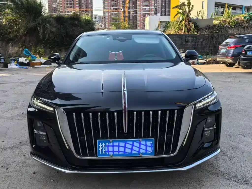 Hongqi H5 — фото 6