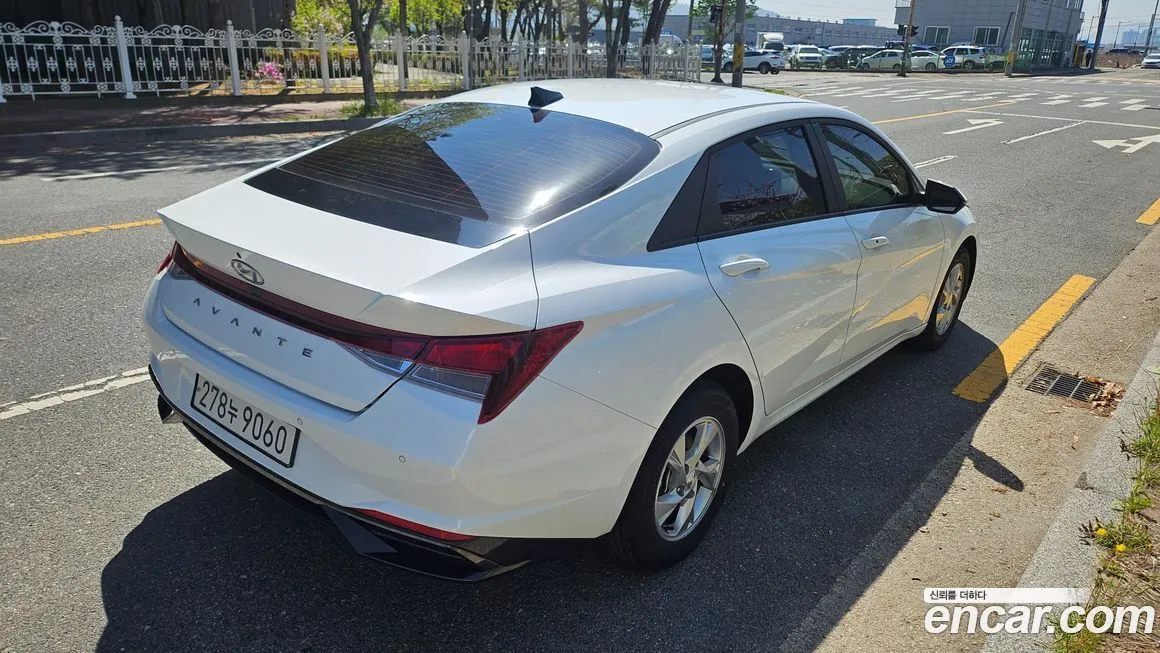 Hyundai AVANTE — фото 10