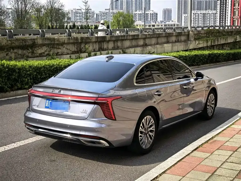 Hongqi H5 — фото 7