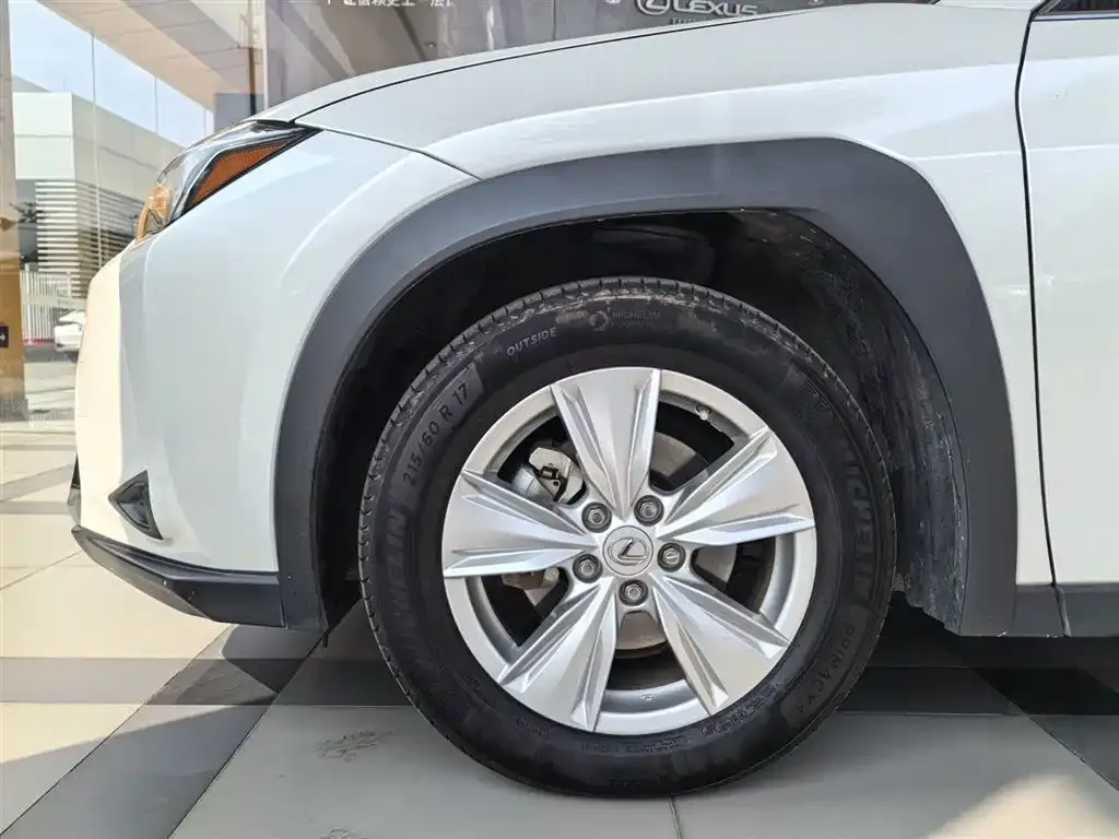 Lexus UX 2023 из CN, фото 3