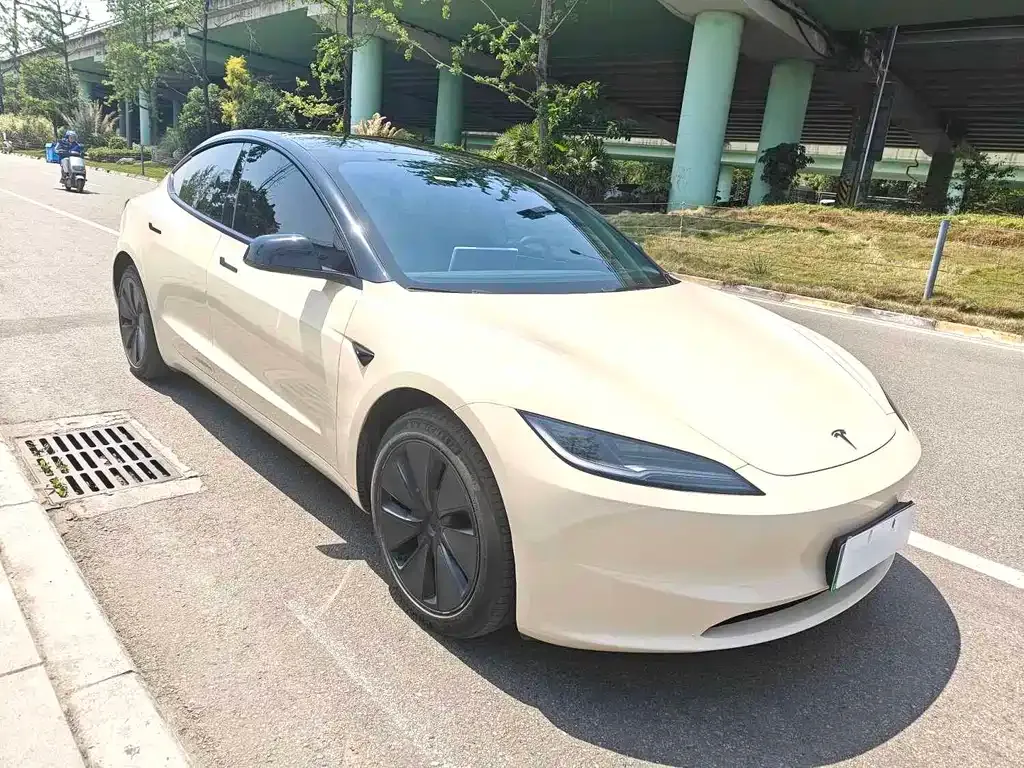 Tesla Model 3 — фото 6