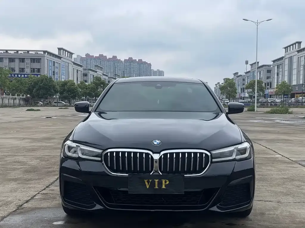 BMW 5 Series — фото 2