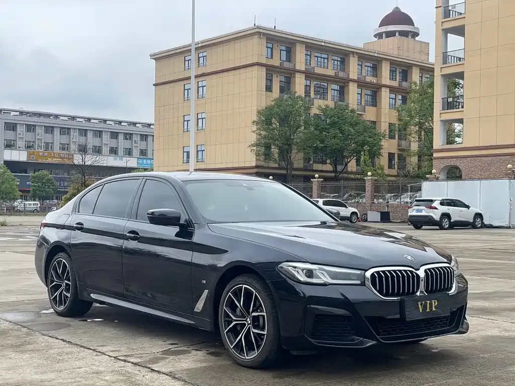 BMW 5 Series — фото 3
