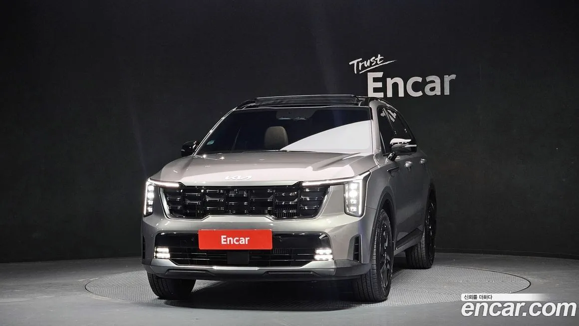 Kia Sorento — фото 6