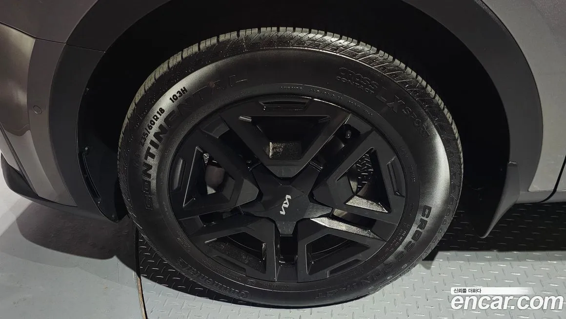 Kia Sorento — фото 10