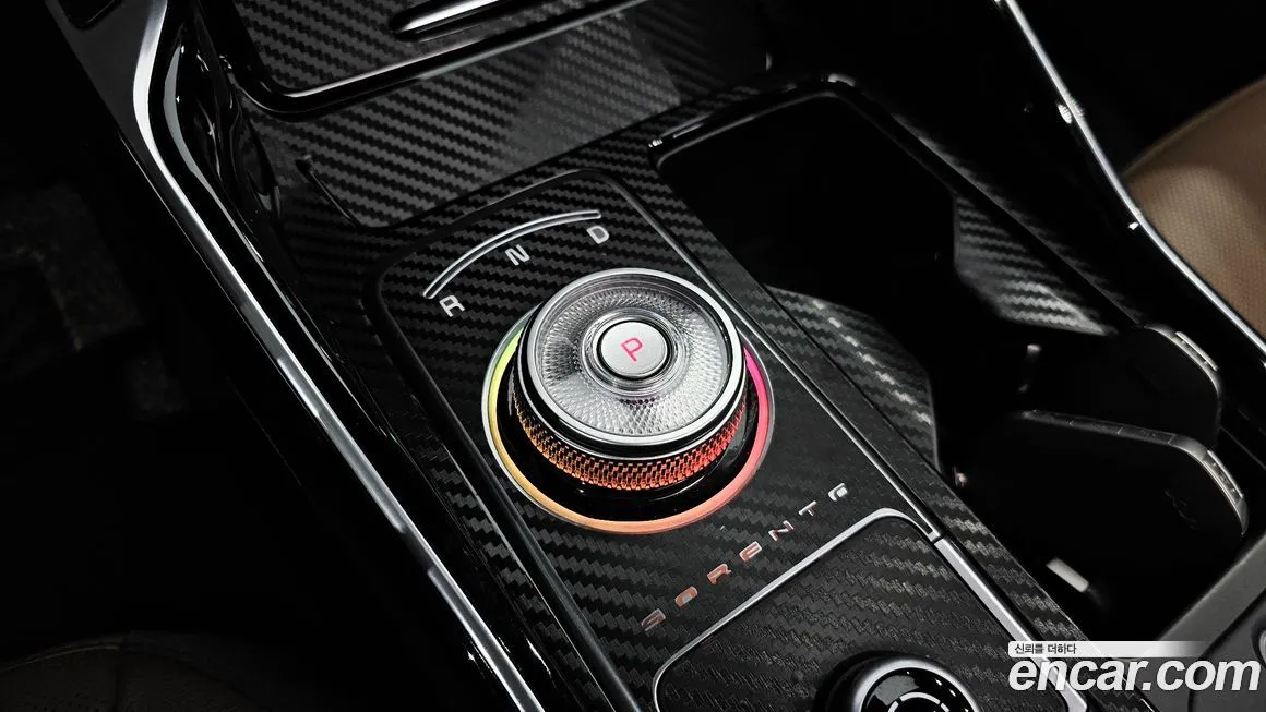 Kia Sorento — фото 8