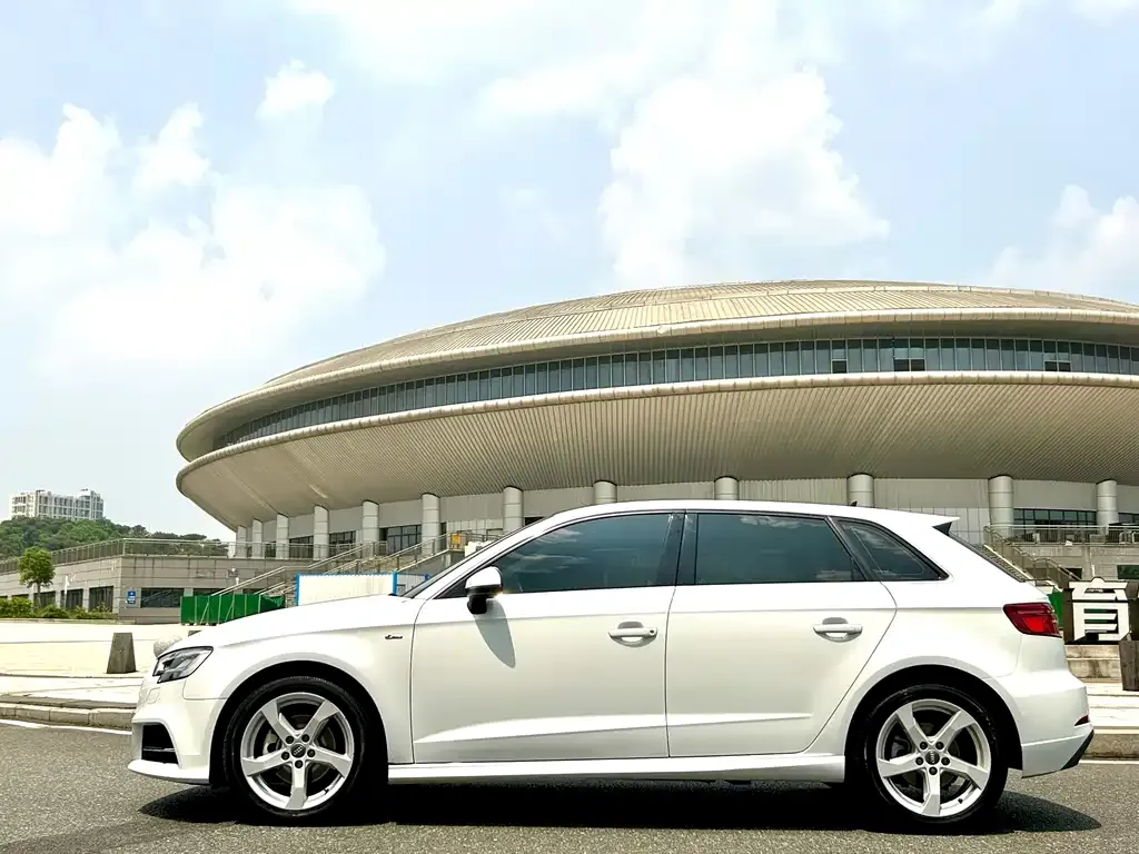 Audi A3 2021 из CN, фото 3