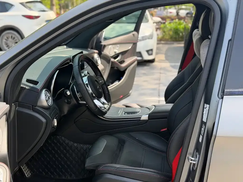 Mercedes-Benz GLC AMG 2023 из CN, фото 6