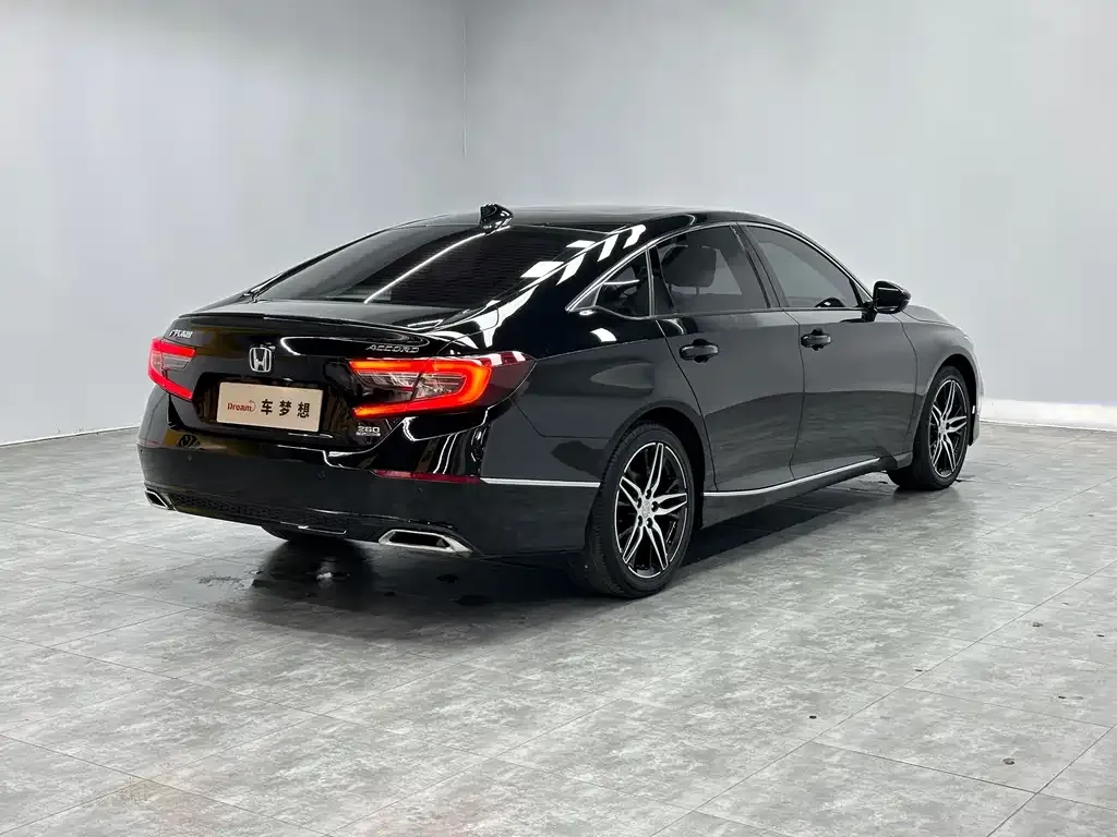 Honda Accord — фото 6