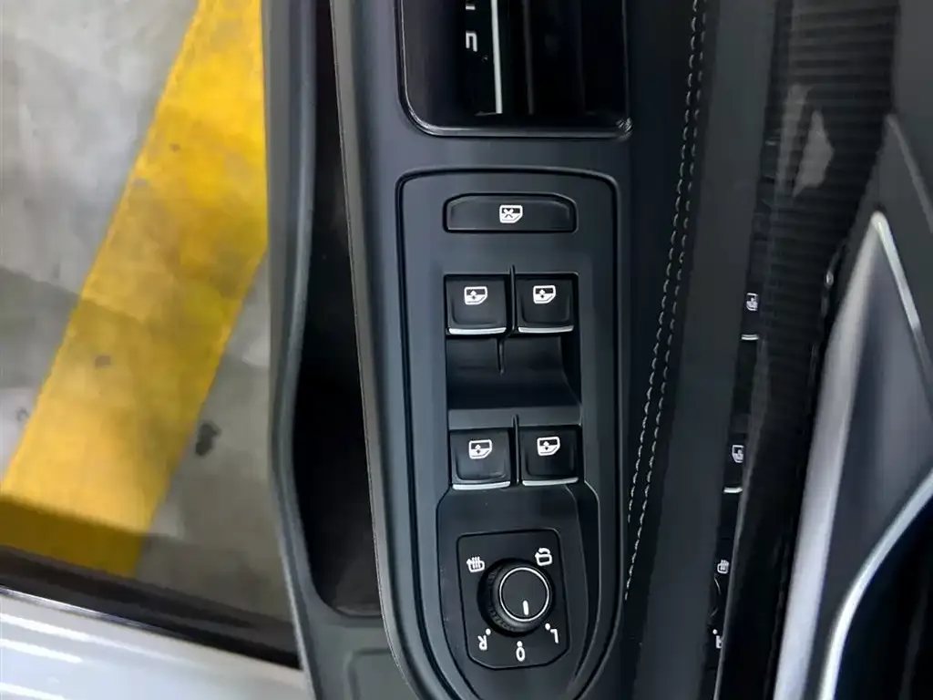 Volkswagen Golf 2022 из CN, фото 4