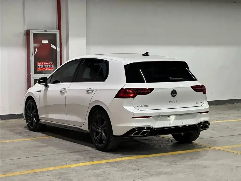 Volkswagen Golf 2022 из CN, фото 7