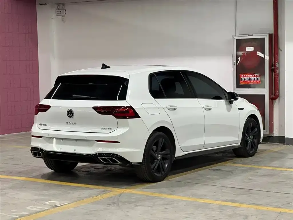 Volkswagen Golf 2022 из CN, фото 9