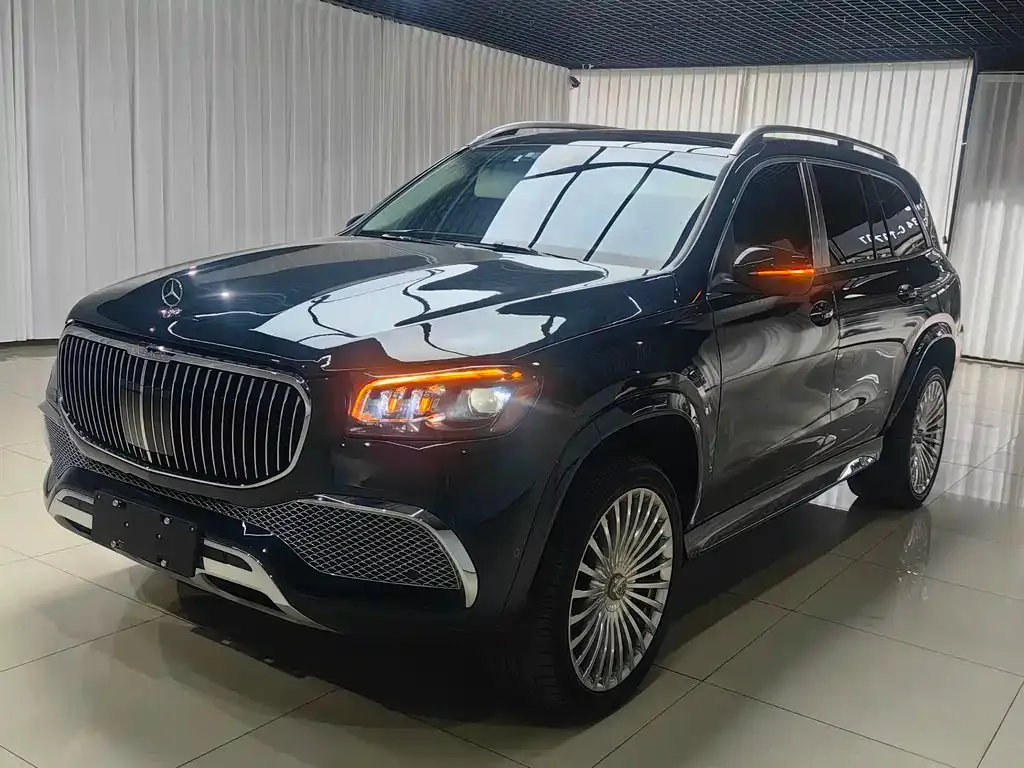Mercedes-Benz GLS — фото 1