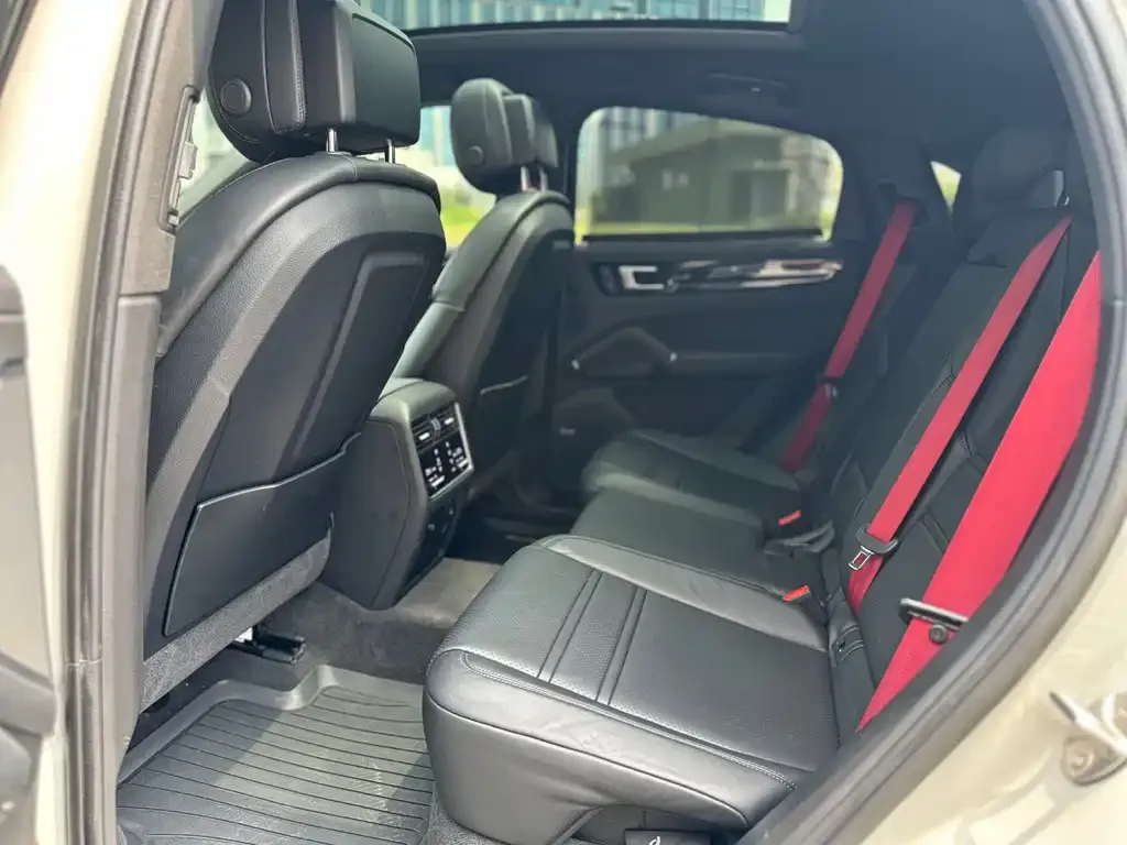 Porsche Cayenne 2022 из CN, фото 3