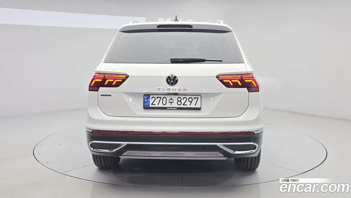 Volkswagen Tiguan — фото 4