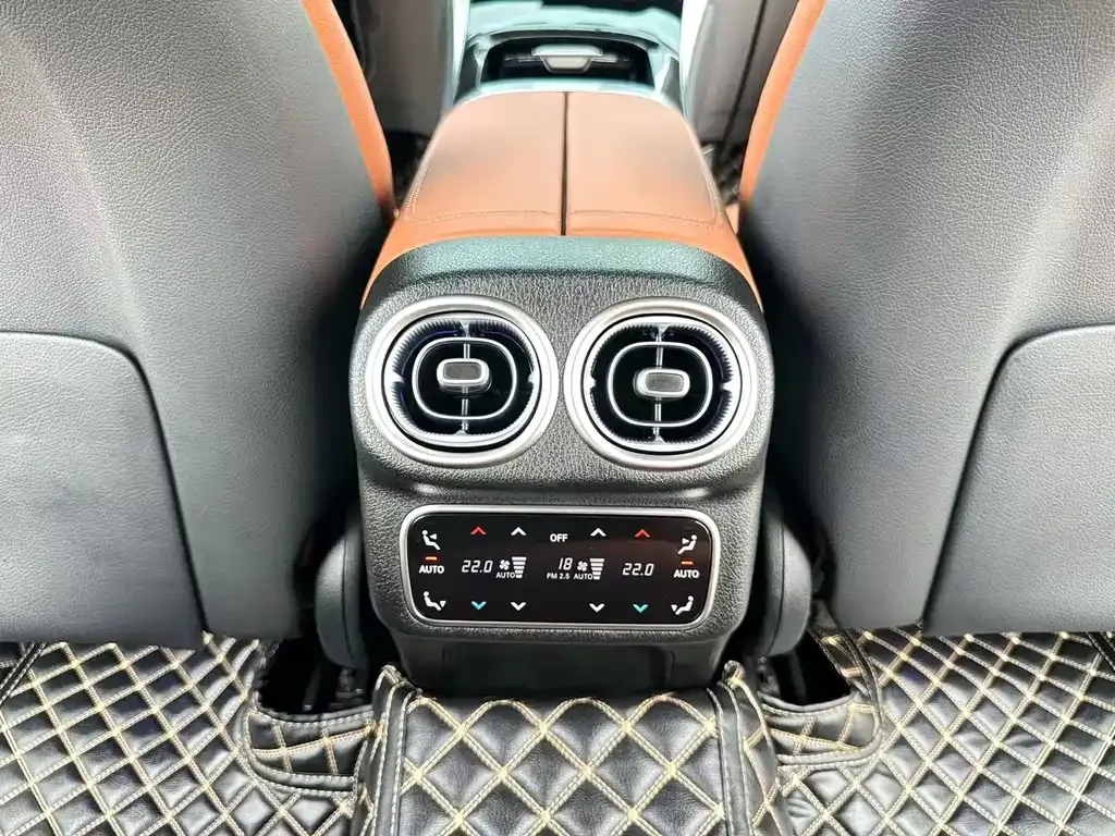 Mercedes-Benz GLC 2024 из CN, фото 7