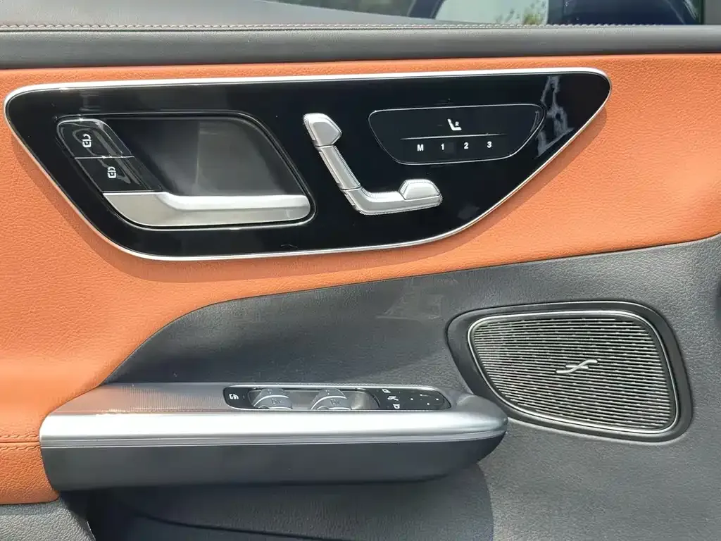 Mercedes-Benz GLC 2024 из CN, фото 10