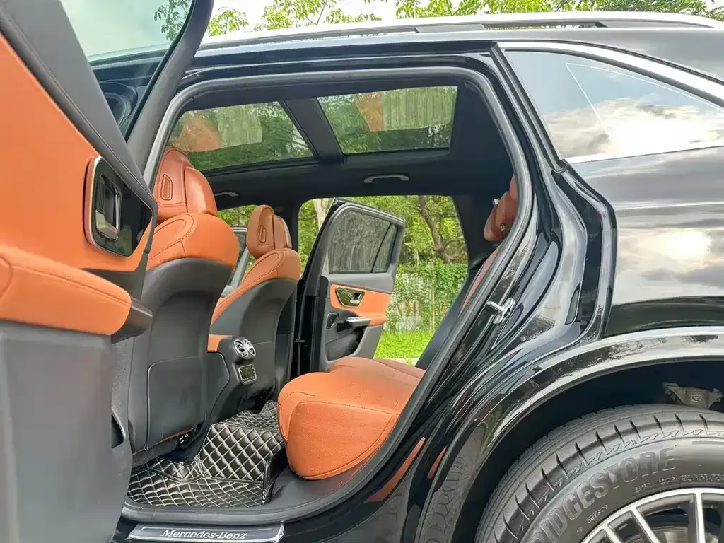 Mercedes-Benz GLC 2024 из CN, фото 3