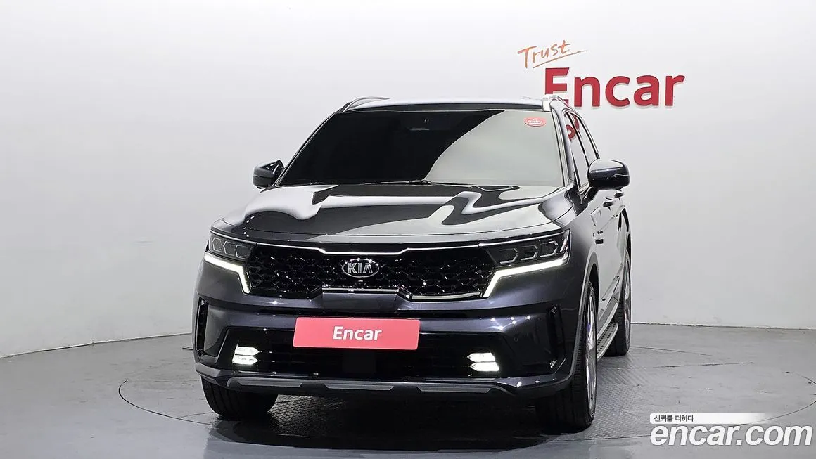 Kia Sorento — фото 8