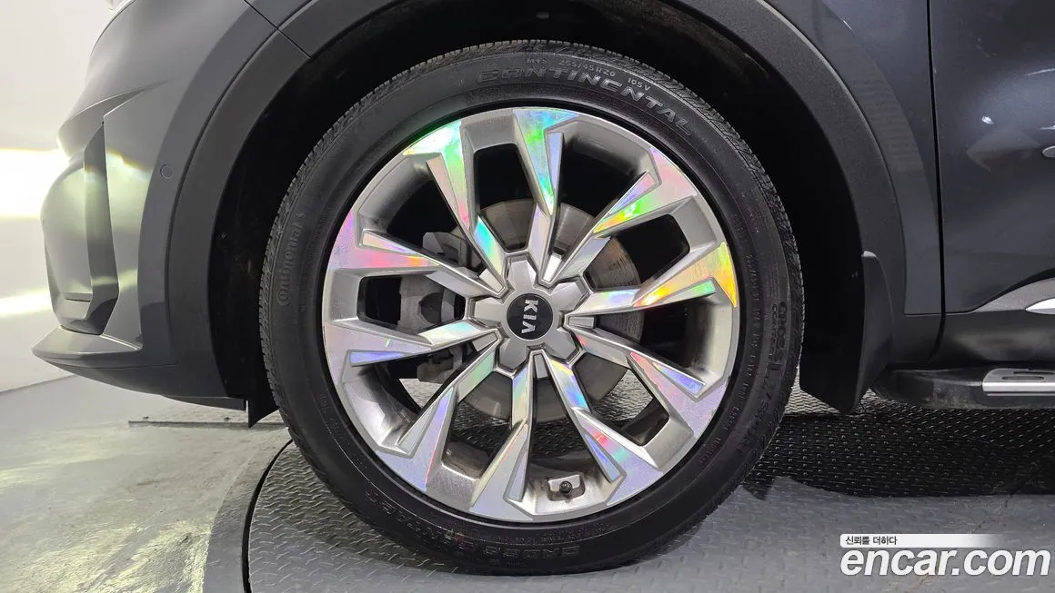 Kia Sorento — фото 10