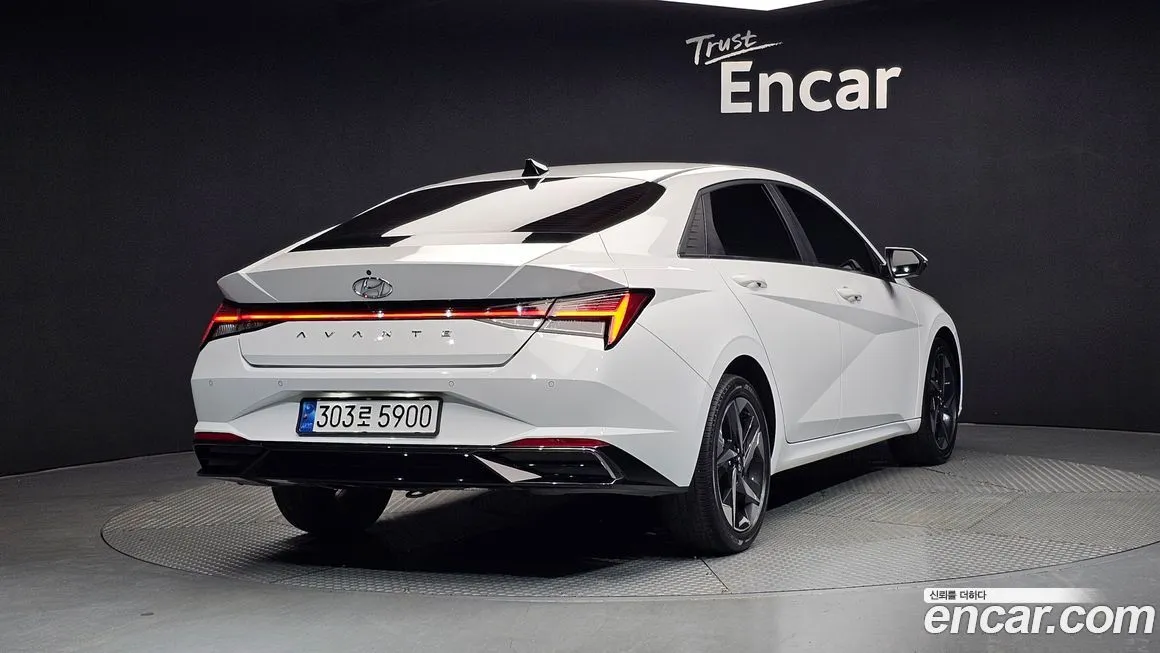 Hyundai AVANTE — фото 8