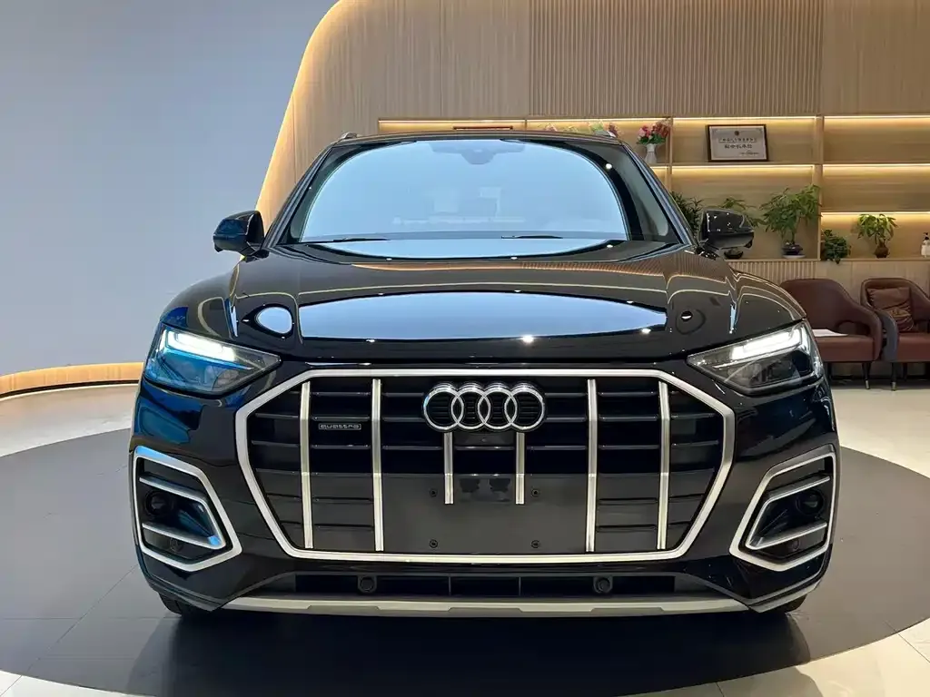 Audi Q5L — фото 4