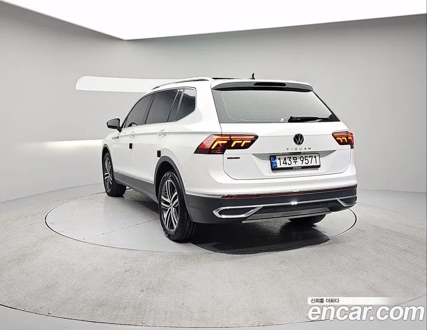 Volkswagen Tiguan — фото 3