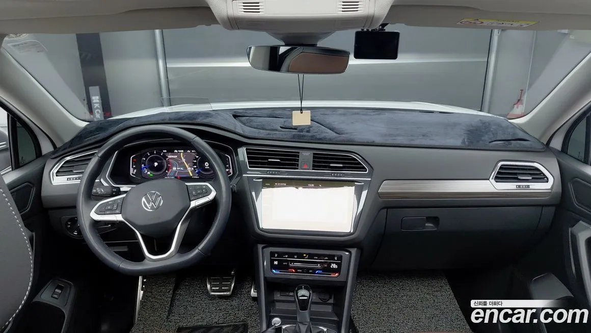 Volkswagen Tiguan — фото 7