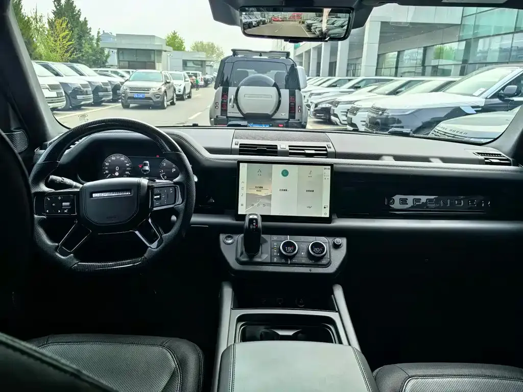 Land Rover Defender — фото 2