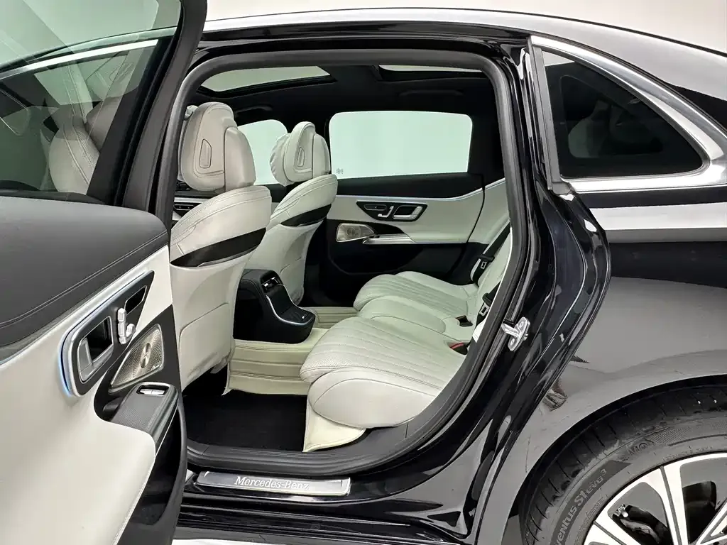 Mercedes-Benz E-Class 2024 из CN, фото 10