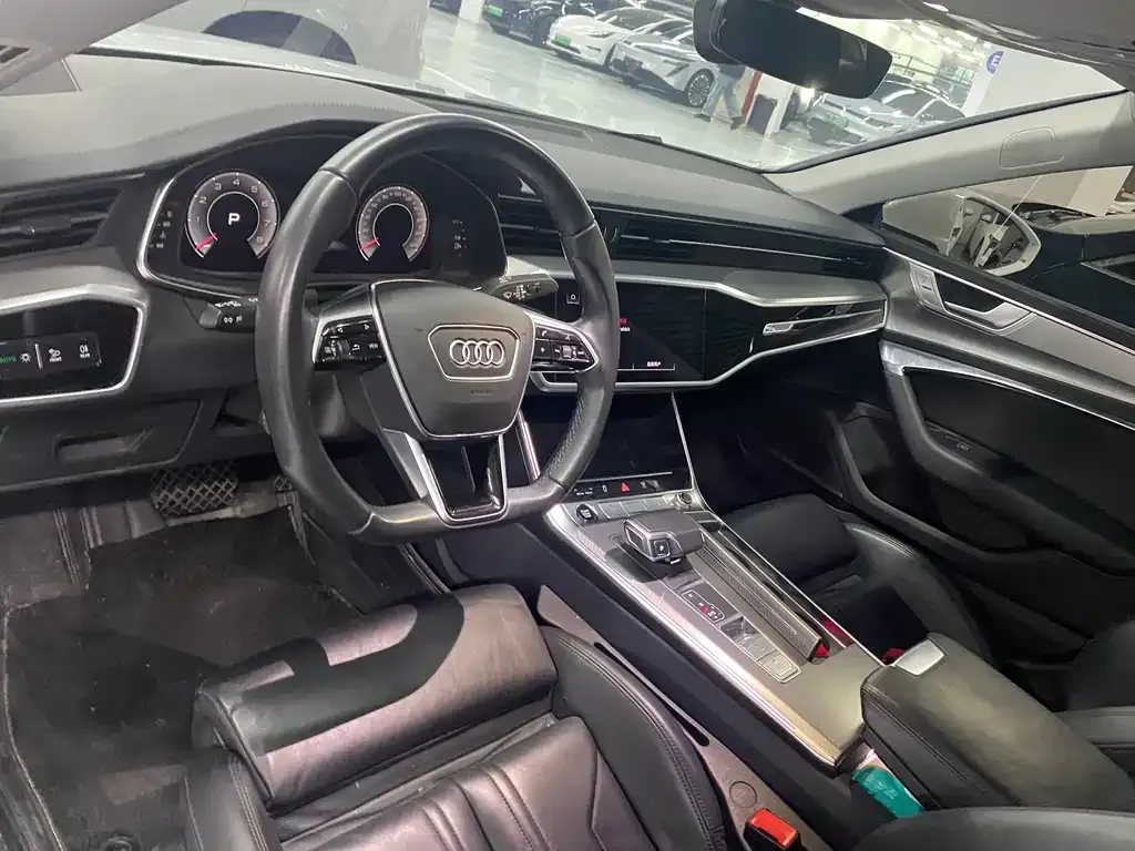 Audi A7 2022 из CN, фото 6