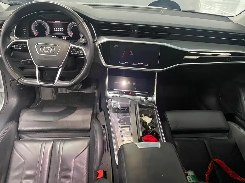 Audi A7 2022 из CN, фото 2