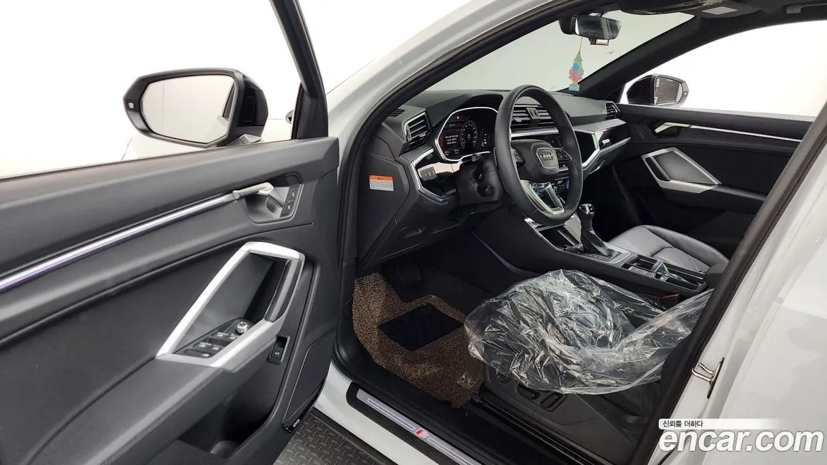 Audi Q3 2025 из KR, фото 10