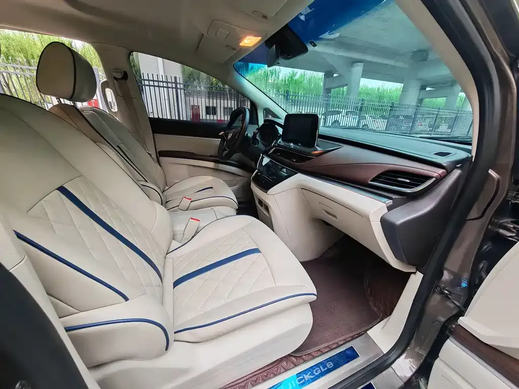Buick GL8 2021 из CN, фото 10