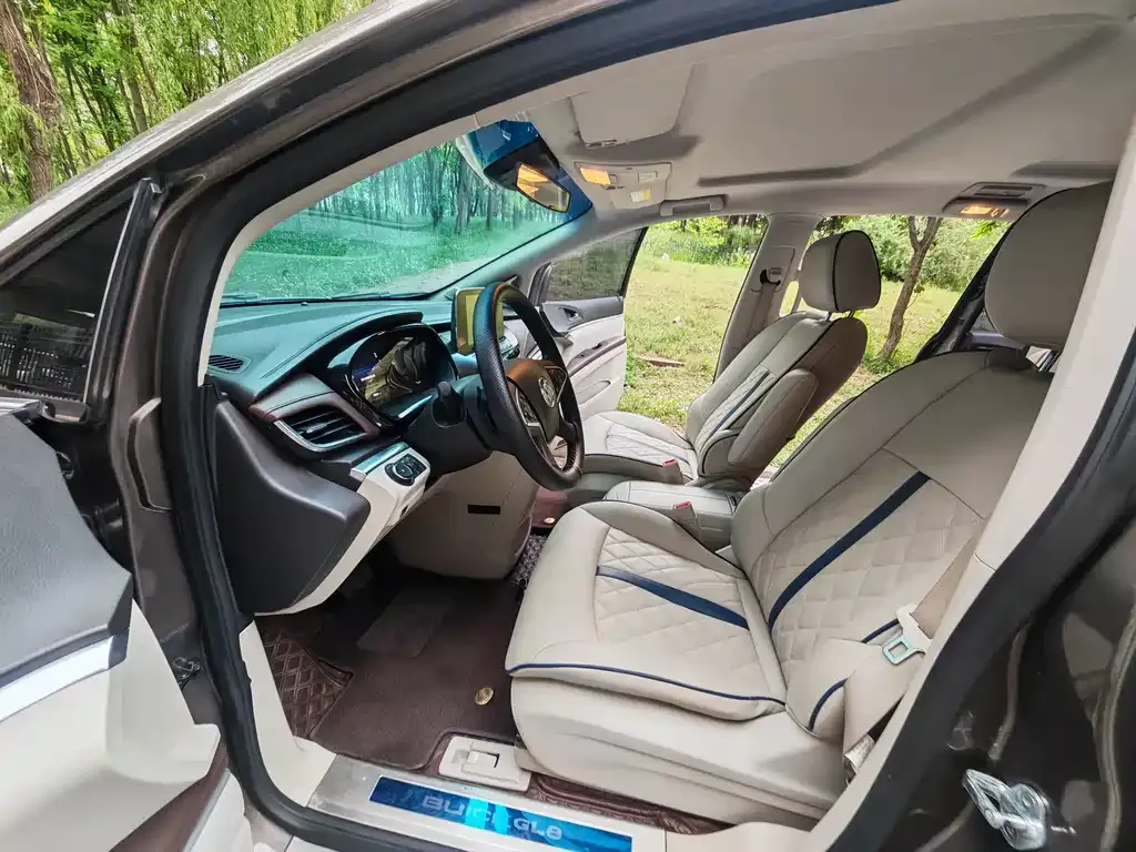 Buick GL8 2021 из CN, фото 4