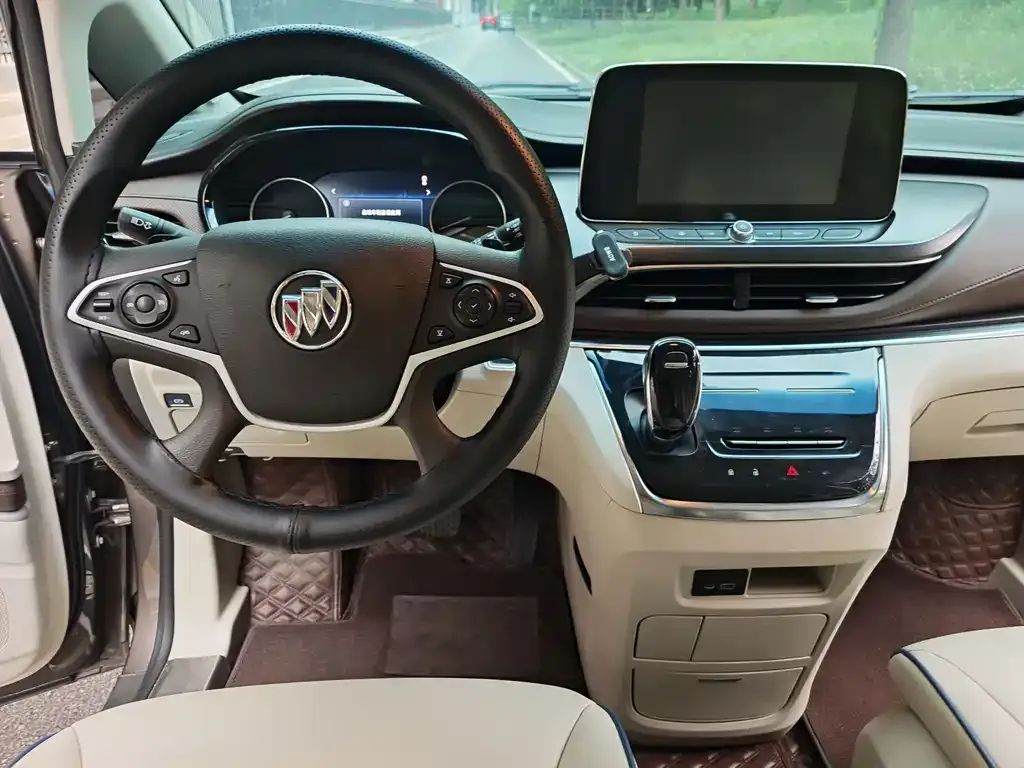 Buick GL8 2021 из CN, фото 3