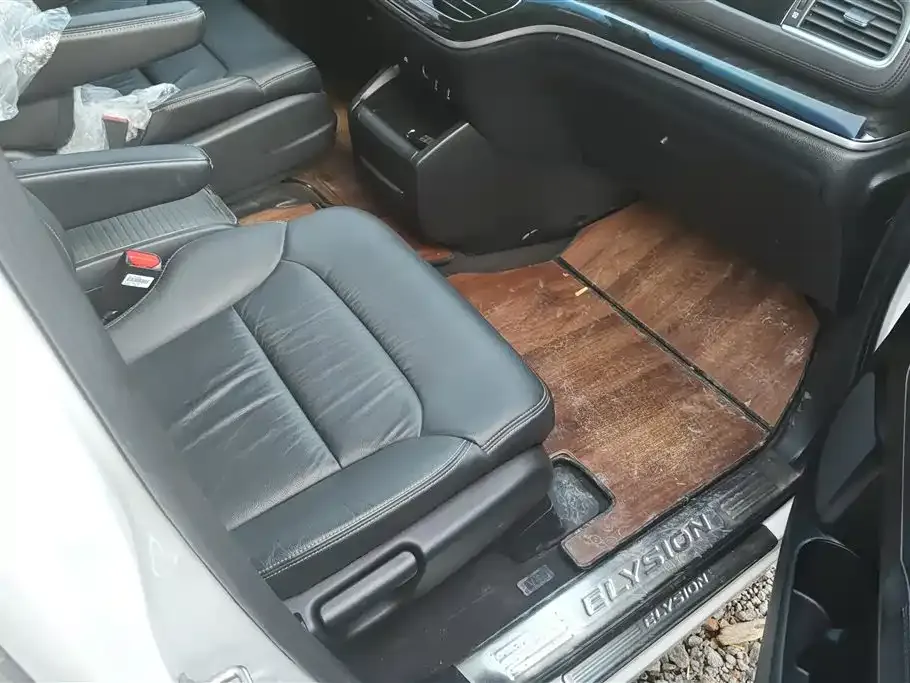 Honda Elysion 2021 из CN, фото 4