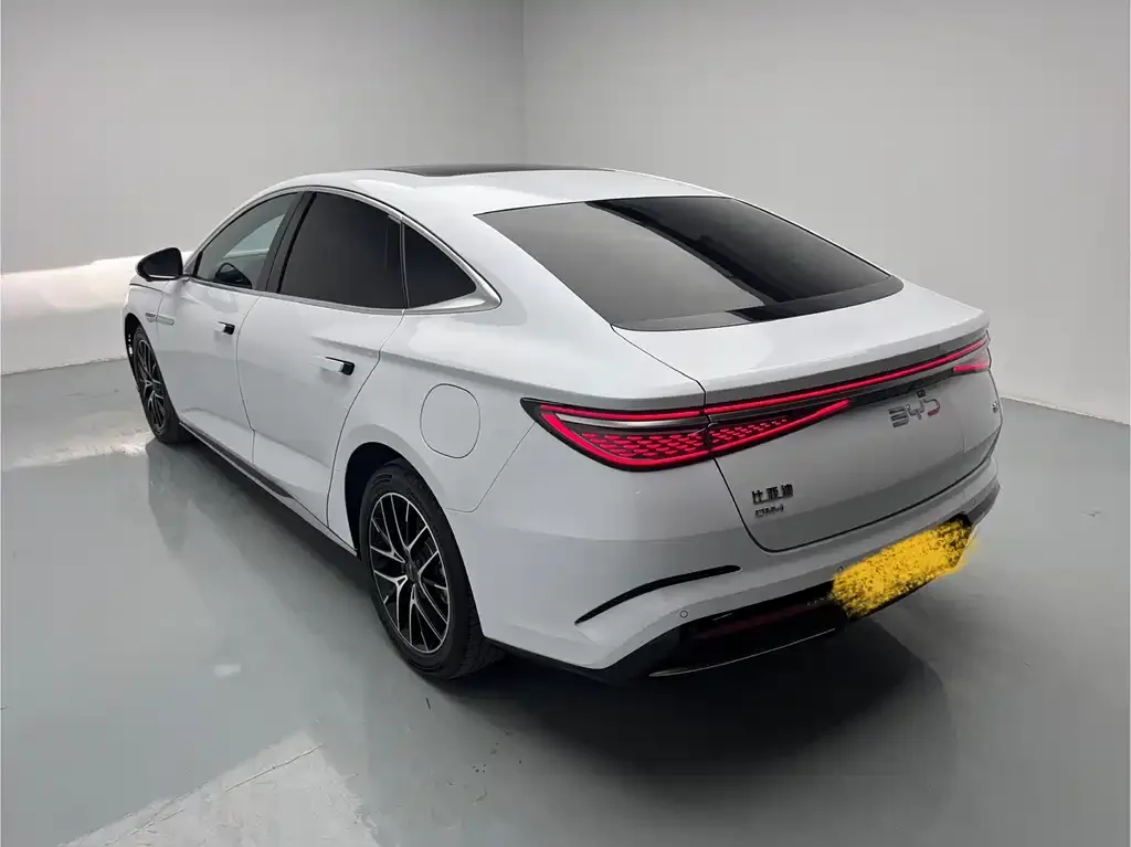 BYD Seal — фото 6